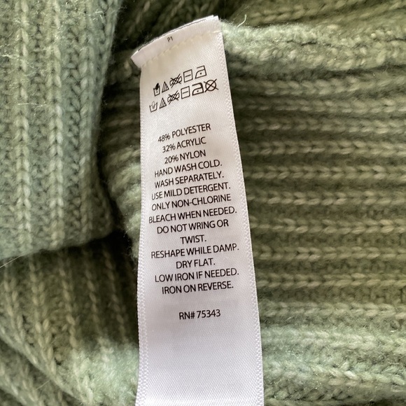 Jessica Simpson Beautiful Plush Button Down Long Cardigan New With Tags - Picture 10 of 12